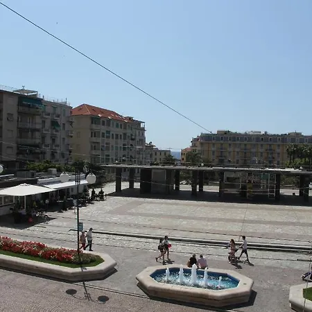 Libeccio House & Zefiro House San Remo
